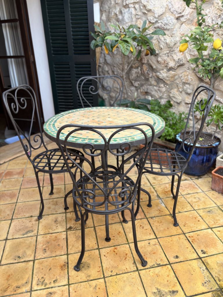 Terrassenmöbel-Set, vintage, aus schwerem Eisen und Mosaik