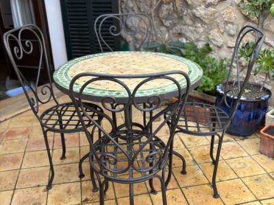 Terrassenmöbel-Set, vintage, aus schwerem Eisen und Mosaik