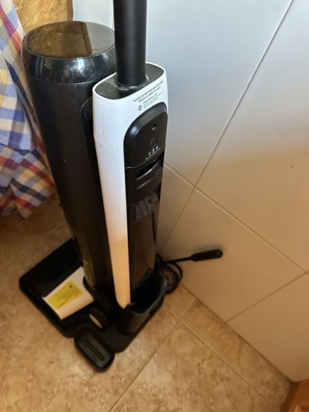 Tineco Floor One S5 – Staubsauger und Bodenreiniger 2-in-1