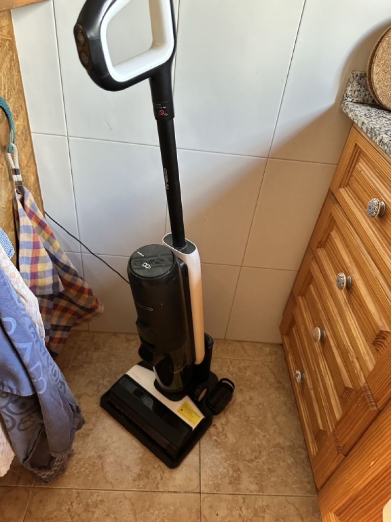 Tineco Floor One S5 – Staubsauger und Bodenreiniger 2-in-1