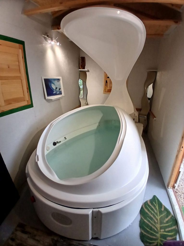 Tiny House with Float Tank – Sale as a Complete Package
