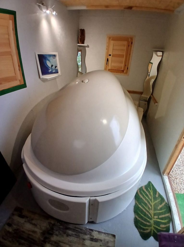 Tiny House with Float Tank – Sale as a Complete Package