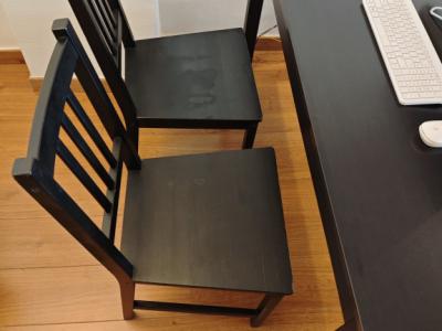 Tisch + 4 Stühle, schwarz