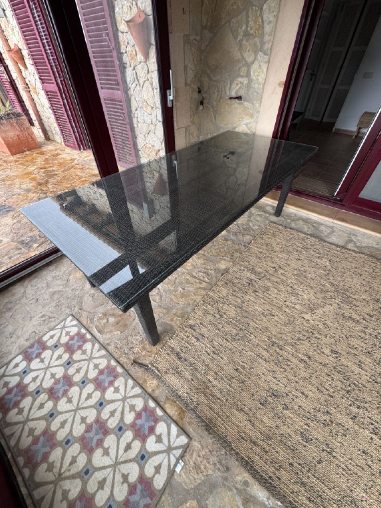 Outdoor table 220x100x75 with glass top