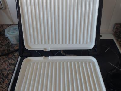 Table grill with ceramic plates Gourmetmaxx