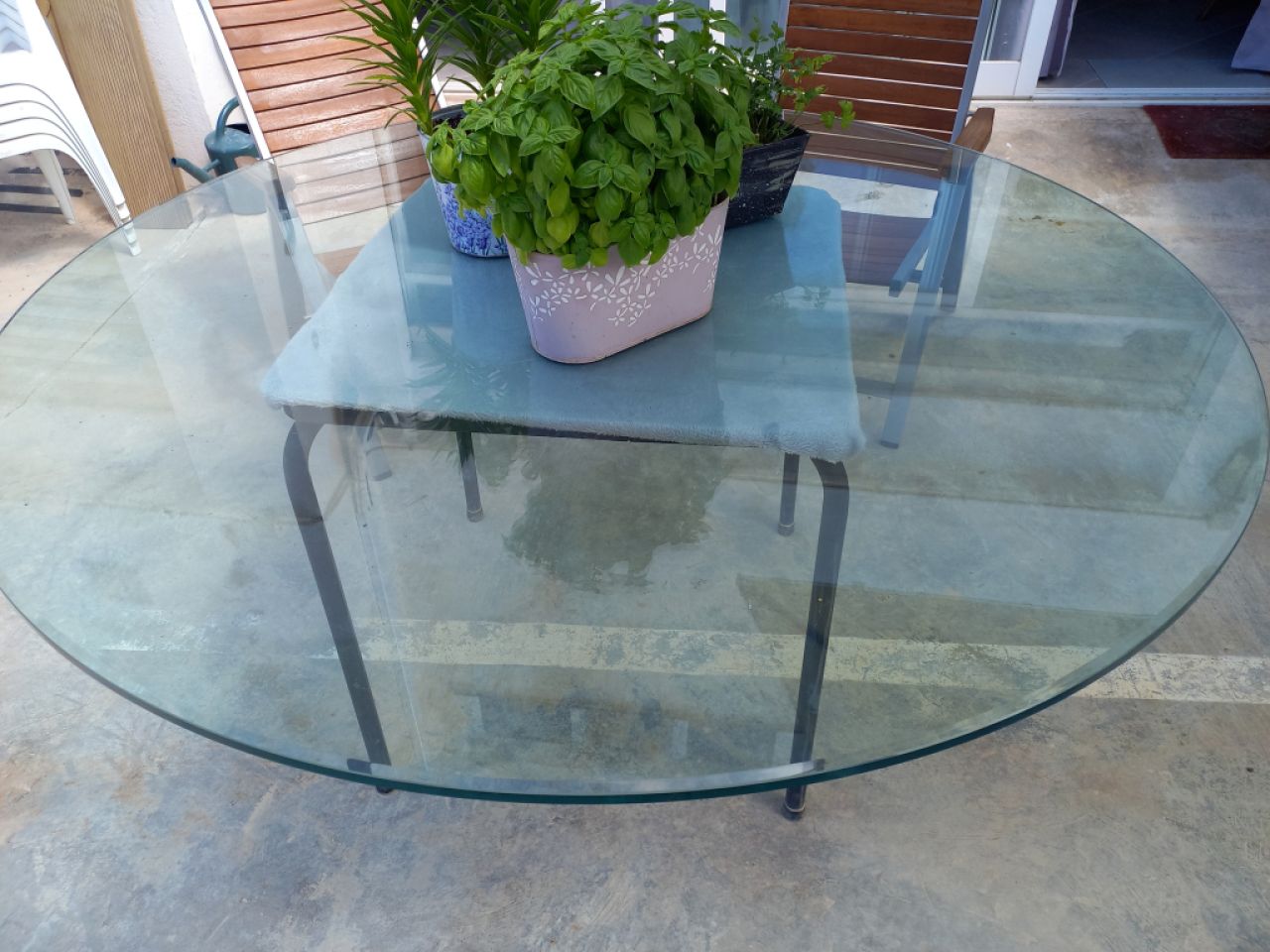 Table top glass, glass top round, 1.50 x 1.50 m, thickness 2 cm, edges ground