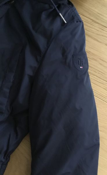 TOMMY HILFIGER chaqueta de invierno, talla S/M, azul oscuro NUEVA!