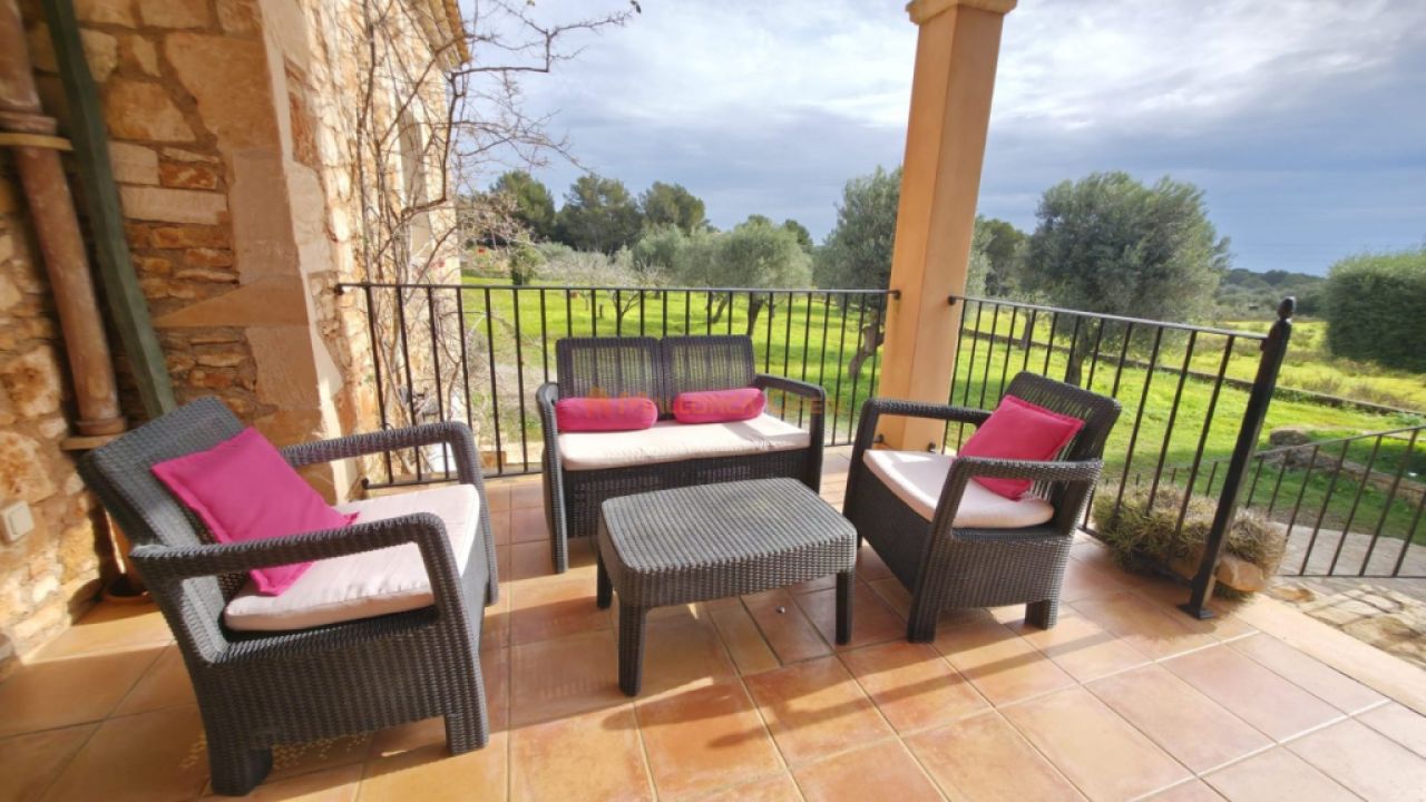 Top Lage Nähe cala sa Nou Finca zur Langzeit Miete