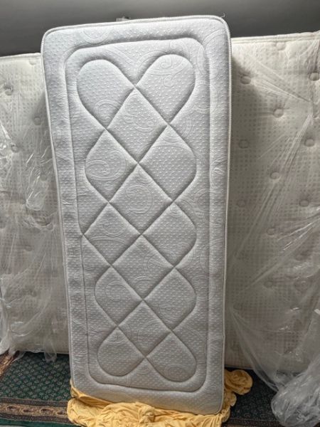 Top Qualitätsmatratze "ungenutzt" absolut neuwertig