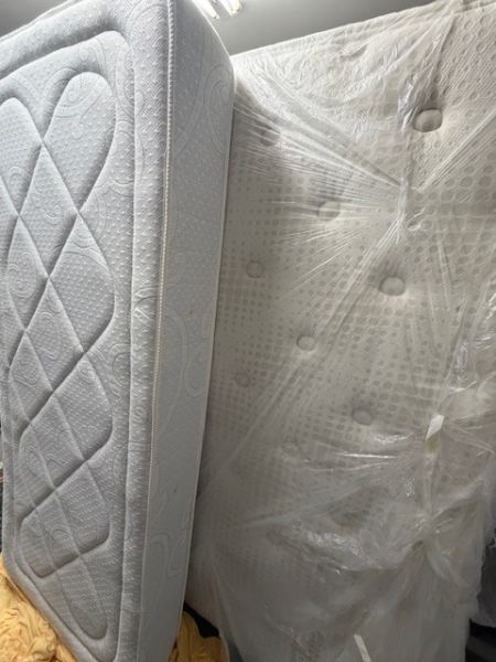 Top Qualitätsmatratze "ungenutzt" absolut neuwertig