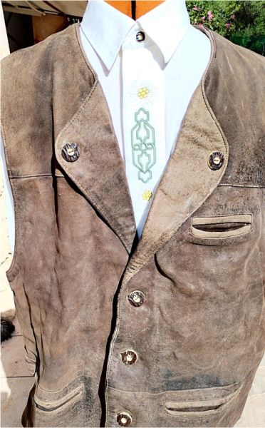 Trachtenmode Leder Weste von Birkhahn Mode & Tracht