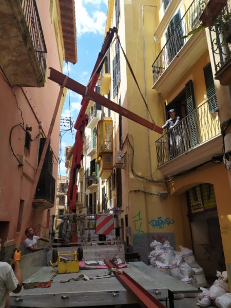 Transport and removals