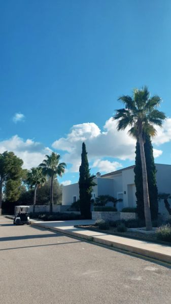 Traum Neubau Doppelhaus Hälfte mit Blick auf die Bucht von Palma in Sa Cabaneta unweit des Golfplatz