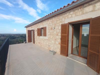 Traumfinca- Neubau - mit  5 SZ und vielen Extras bei Santanyi --- F 06 VK