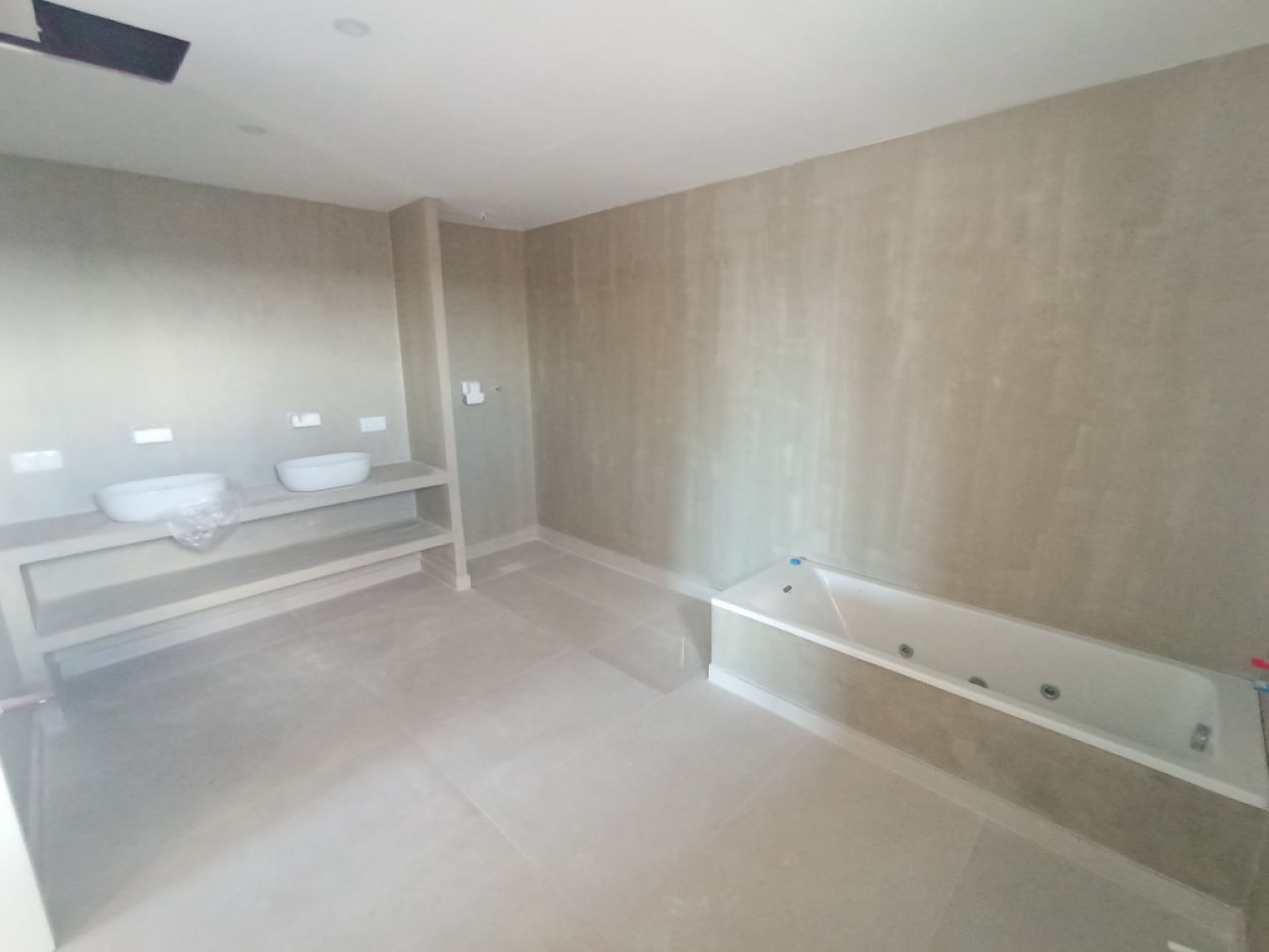 Traumfinca- Neubau - mit  5 SZ und vielen Extras bei Santanyi --- F 06 VK