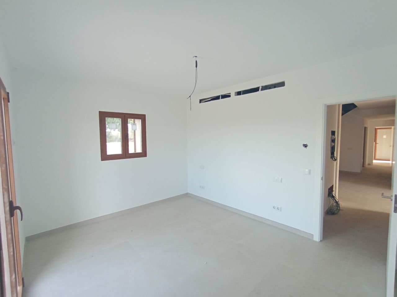 Traumfinca- Neubau - mit  5 SZ und vielen Extras bei Santanyi --- F 06 VK