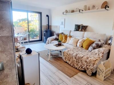 Traumhafte Penthousewohnung mit großer Dachterrasse ,Tiefgarage und seitlichem Meerblich in Cala Mil