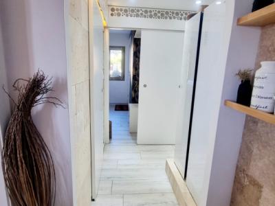 Traumhafte Penthousewohnung mit großer Dachterrasse ,Tiefgarage und seitlichem Meerblich in Cala Mil