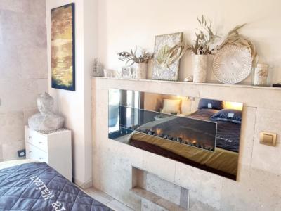 Traumhafte Penthousewohnung mit großer Dachterrasse ,Tiefgarage und seitlichem Meerblich in Cala Mil