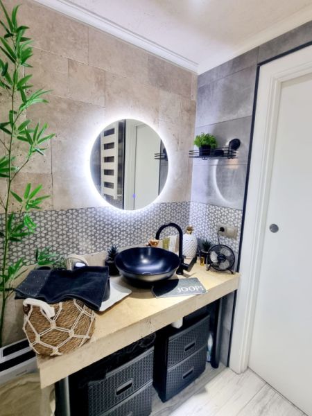 Traumhafte Penthousewohnung mit großer Dachterrasse ,Tiefgarage und seitlichem Meerblich in Cala Mil