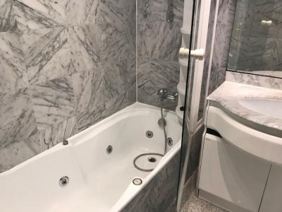 Traumhaftes, unmöbliertes Apartment mit Gemeinschaftspool am Hafen von Palma -- AP 11