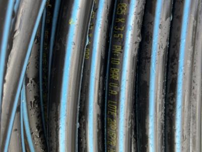 Drinking water pipe, like new