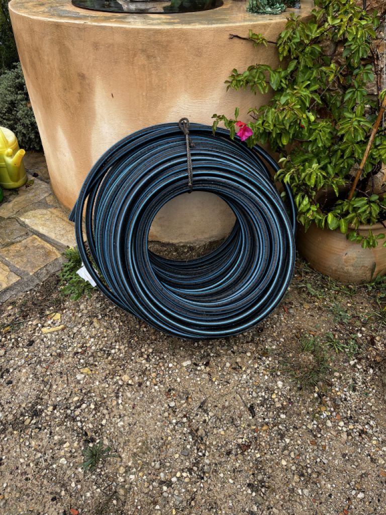 Tubería de agua potable, como nueva