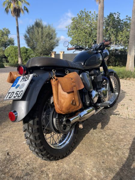 Triumph Bonneville T100, wie neu, Top !