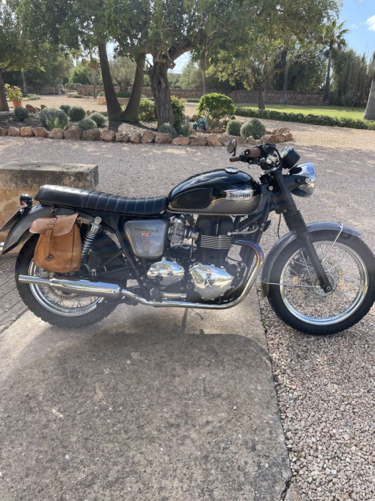 Triumph Bonneville T100, wie neu, Top !