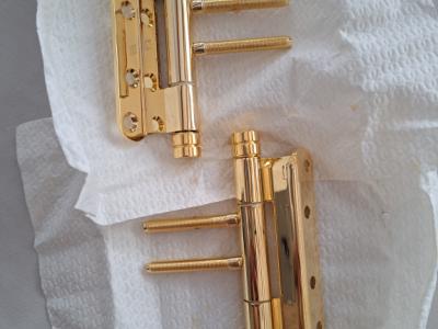 Gold-plated door hinges