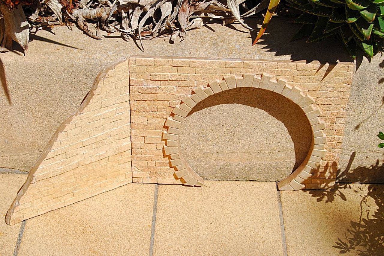 Tunnel portal with side wall, garden railway, G gauge, handcrafted