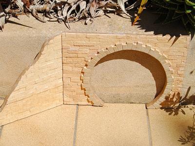 Tunnelportal mit Seitenmauer, Gartenbahn, Spur G, Handarbeit