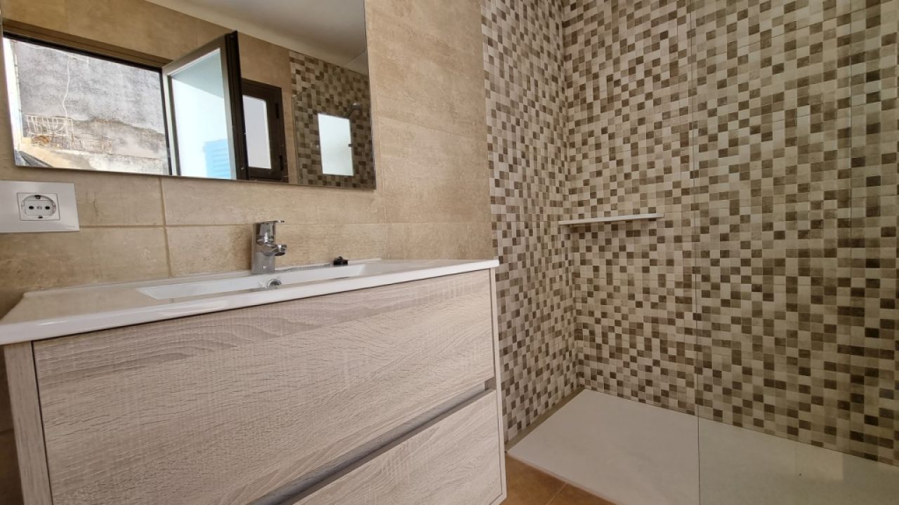 Typisches Dorfhaus im Fischerhafen von Portocolom, in einer ruhigen Gegend und mit viel