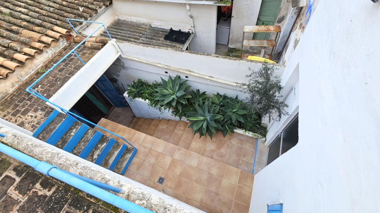 Typisches Dorfhaus im Fischerhafen von Portocolom, in einer ruhigen Gegend und mit viel