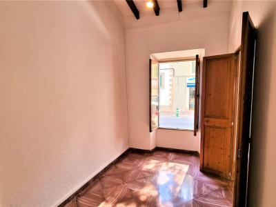 Typisches Dorfhaus im Fischerhafen von Portocolom, in einer ruhigen Gegend und mit viel