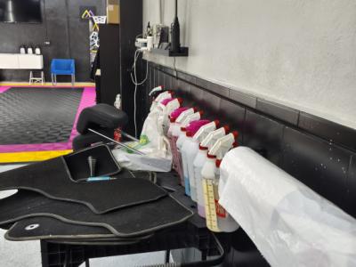 Transfer of luxury car wash on Carrer Joan Alcover in Palma