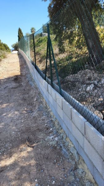 fencing enclosure of farms