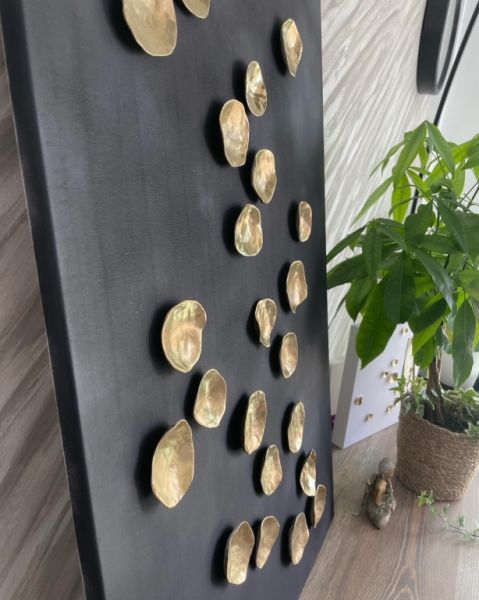 Unique piece in black/gold