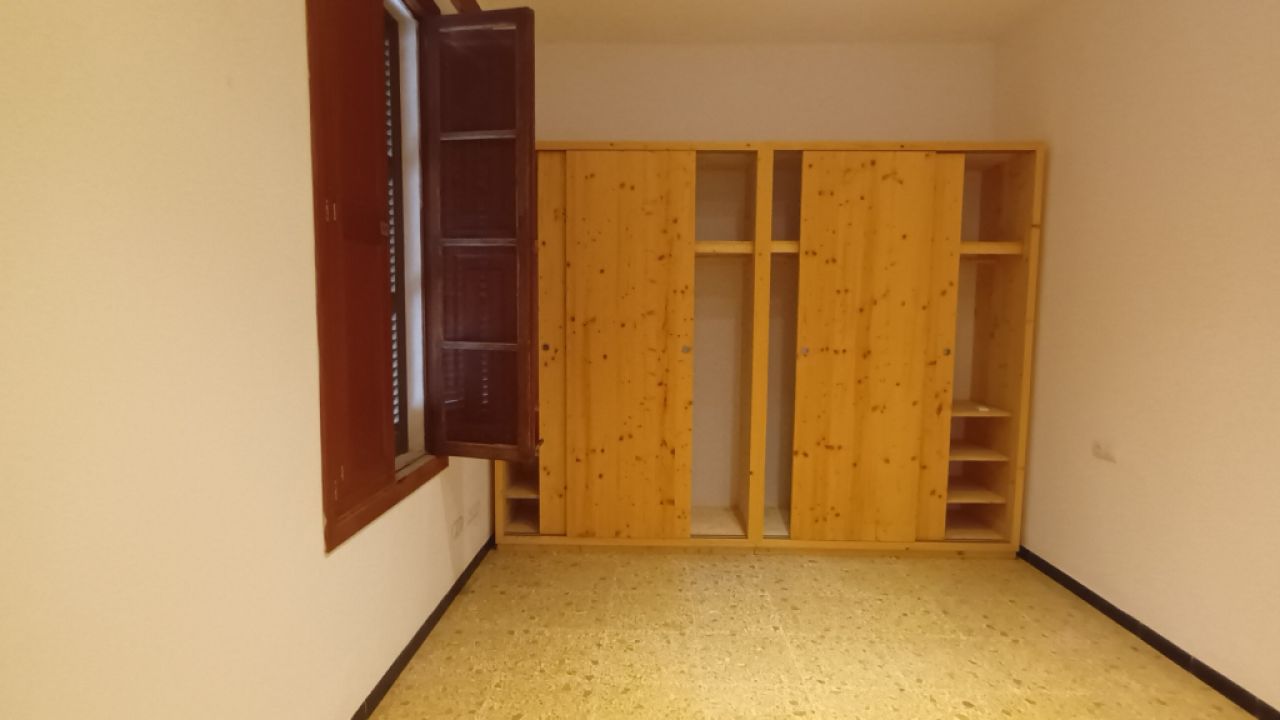 Unmöbliertes, grosses Apartment mit Terrasse und AC in Santanyi --- AP 62