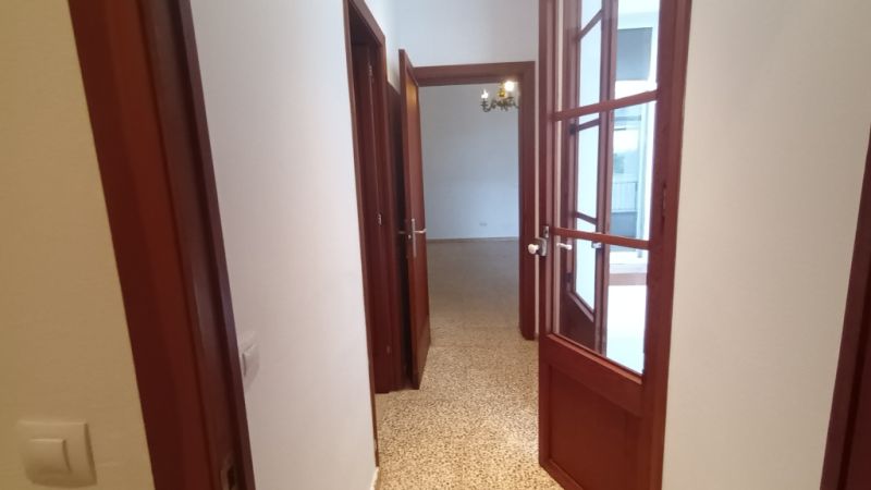 Unmöbliertes, grosses Apartment mit Terrasse und AC in Santanyi --- AP 62