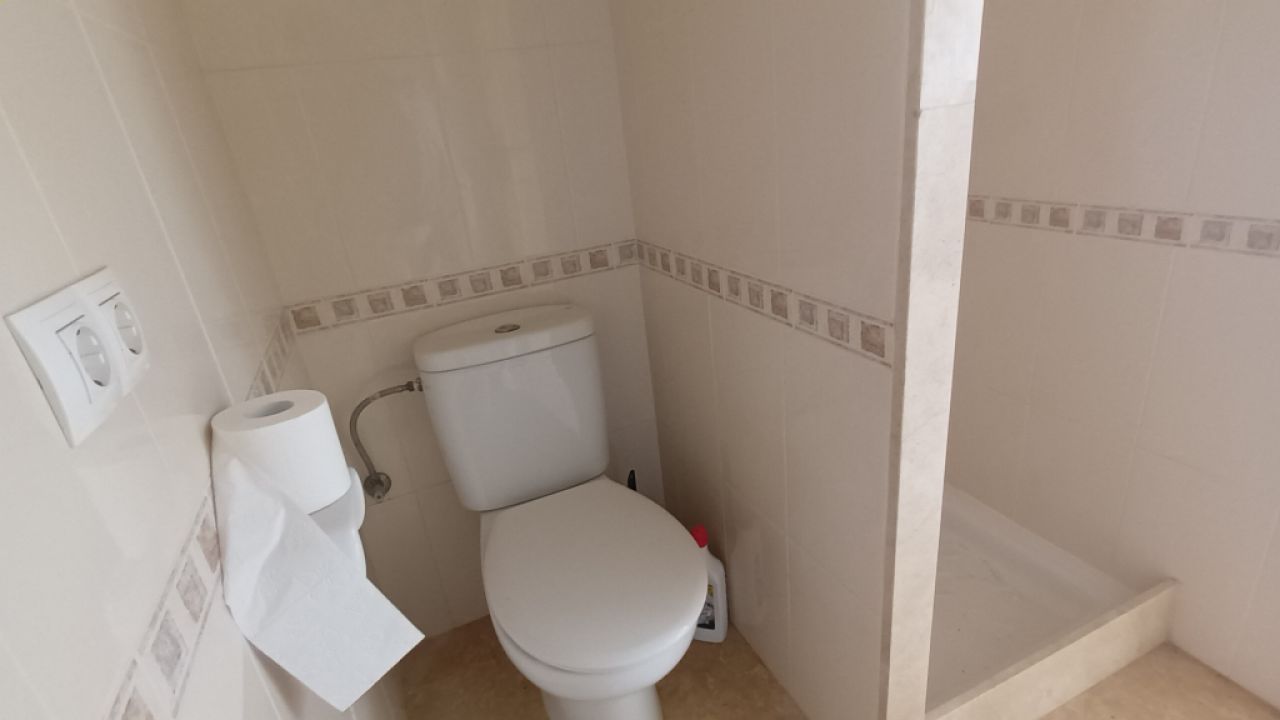 Unmöbliertes, grosses Apartment mit Terrasse und AC in Santanyi --- AP 62