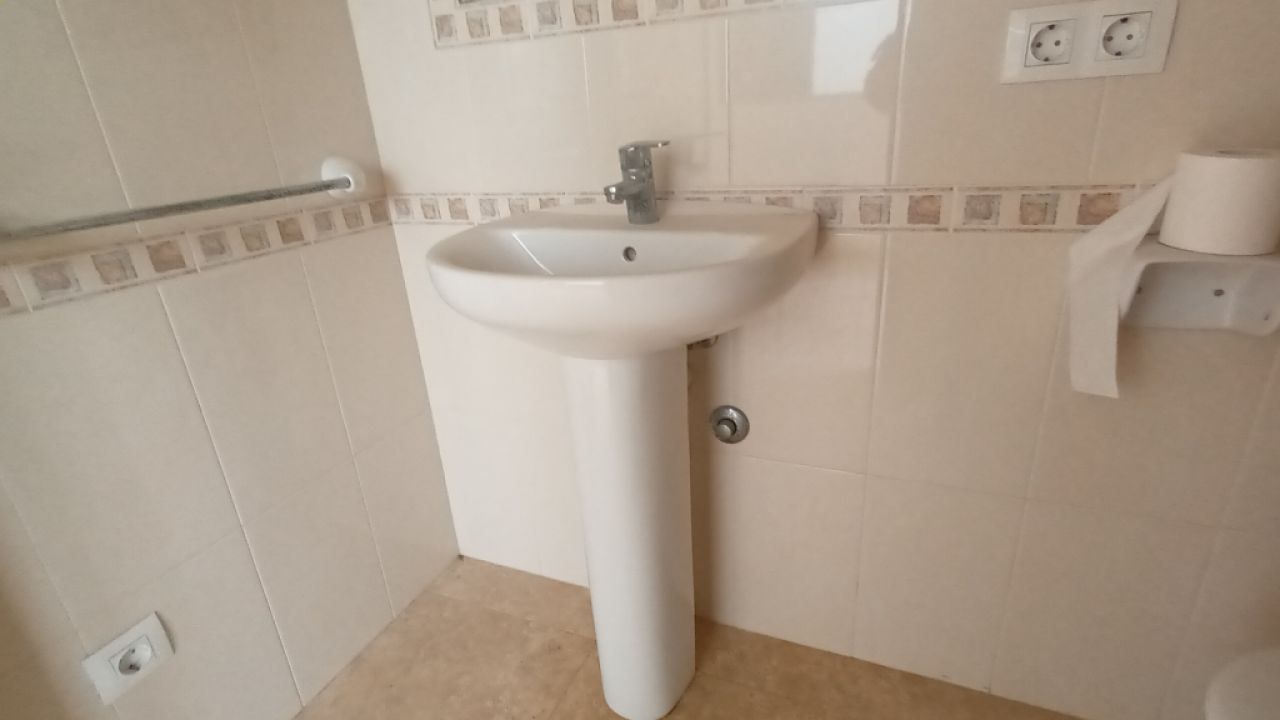 Unmöbliertes, grosses Apartment mit Terrasse und AC in Santanyi --- AP 62