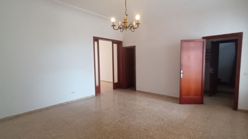 Unmöbliertes, grosses Apartment mit Terrasse und AC in Santanyi --- AP 62