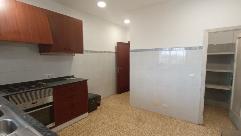 Unmöbliertes, grosses Apartment mit Terrasse und AC in Santanyi --- AP 62