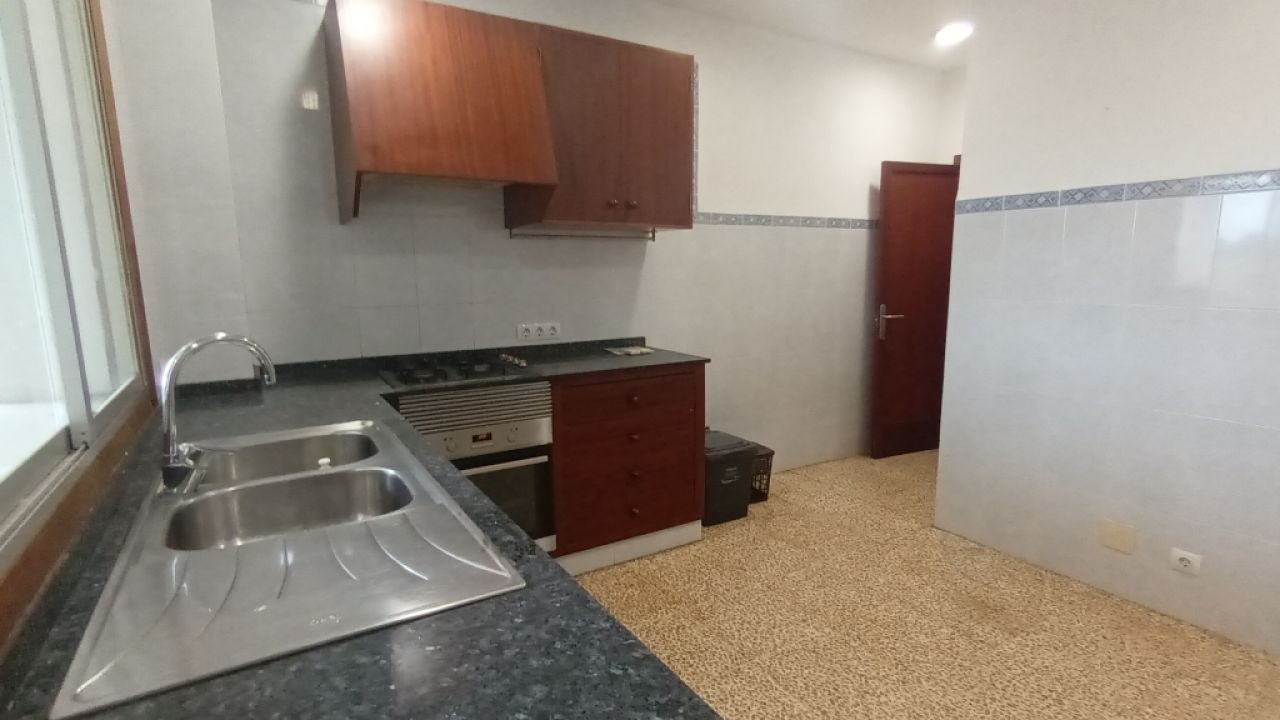 Unmöbliertes, grosses Apartment mit Terrasse und AC in Santanyi --- AP 62