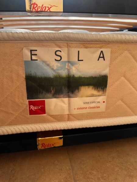 Unterziehbett-Set 2 Matrazen 90 cm x 190 cm – auch als 180x190 cm Doppelbett nutzbar! Fast NEU!