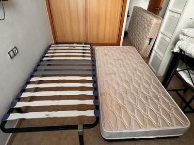 Unterziehbett-Set 2 Matrazen 90 cm x 190 cm – auch als 180x190 cm Doppelbett nutzbar! Fast NEU!