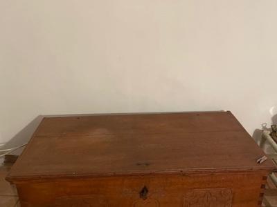 Verkauf: antiker Schrank, Kleiderschrank und Truhe