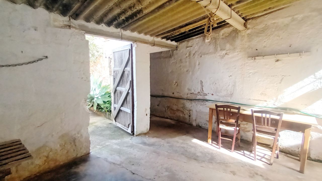 Venta de una casa de pueblo de 2 plantas con garaje y patio en Es LLombards - Santanyi - DH 08 VK
