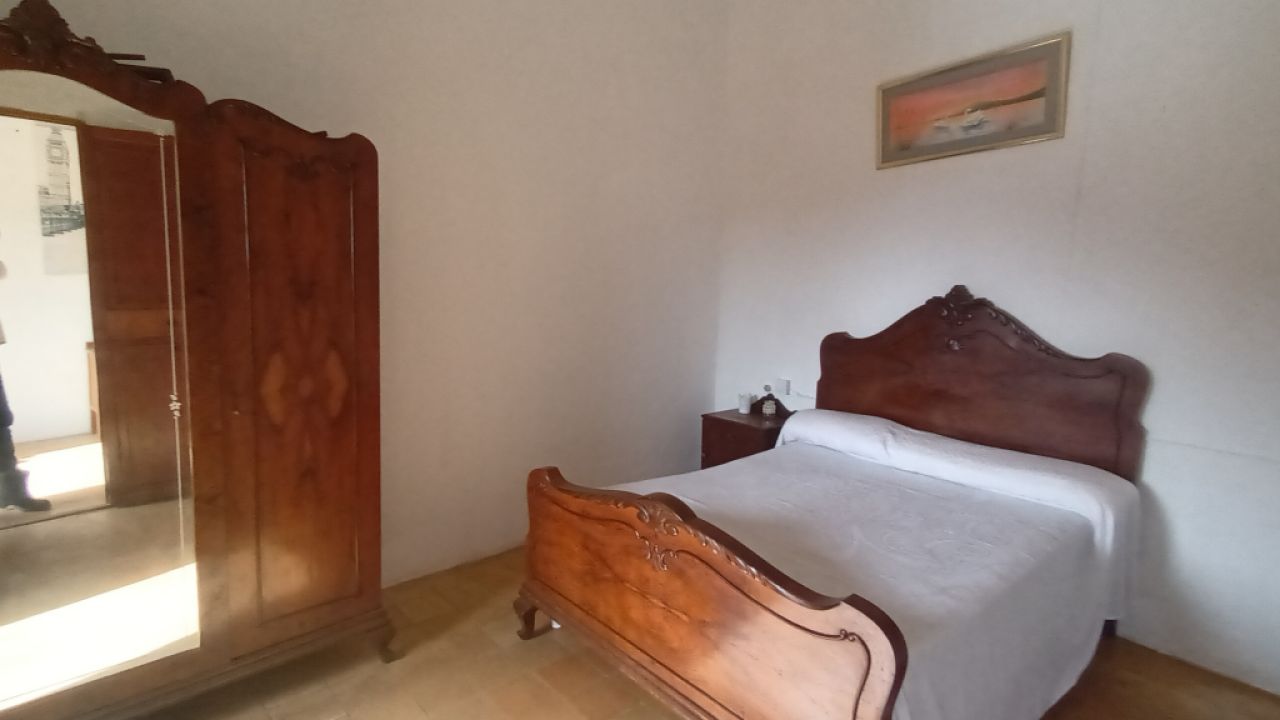 Venta de una casa de pueblo de 2 plantas con garaje y patio en Es LLombards - Santanyi - DH 08 VK